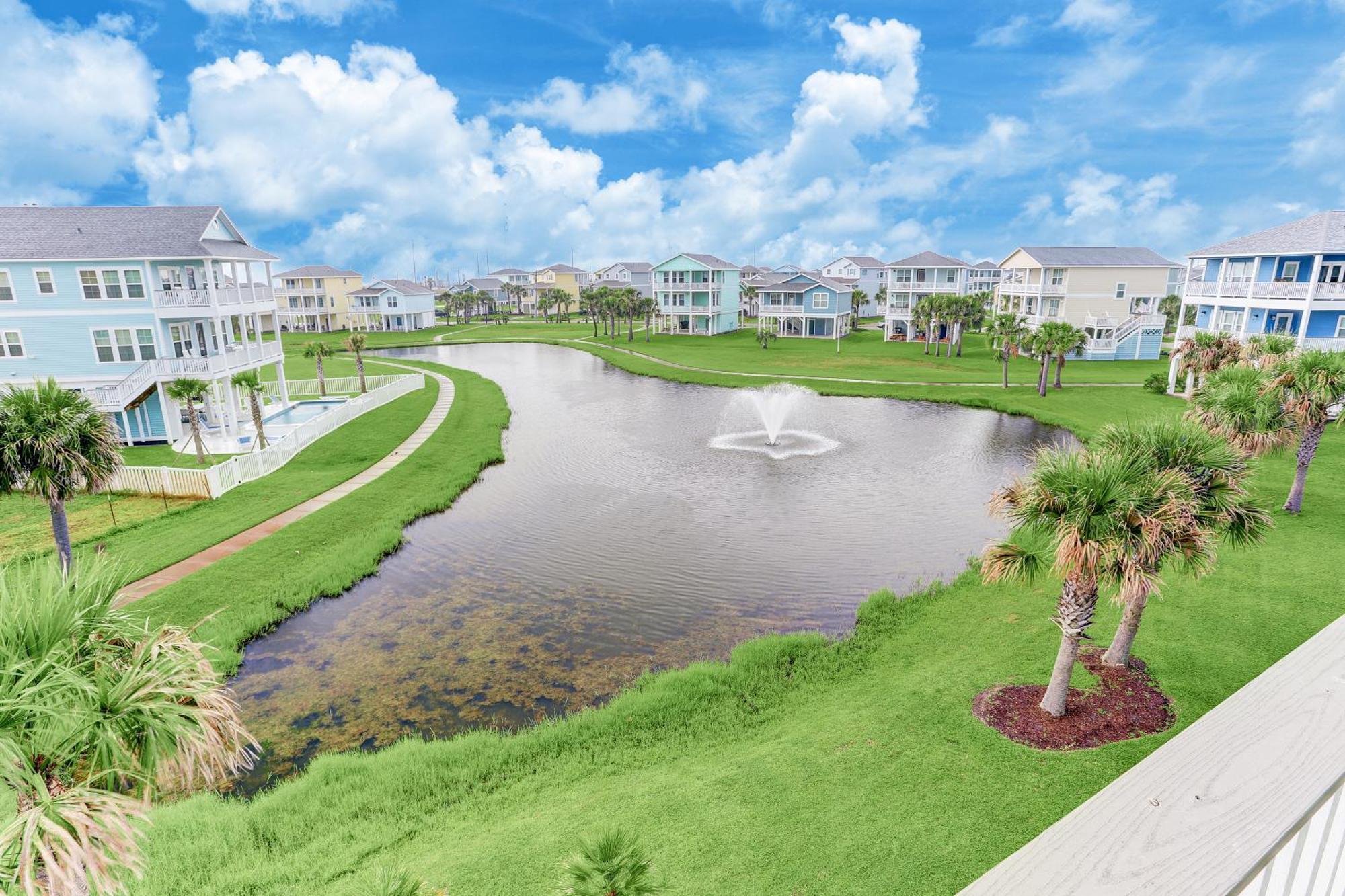 Holiday home Cozy With Hot Tub, Amenities, Oceanbay, Views And 3 Decks!