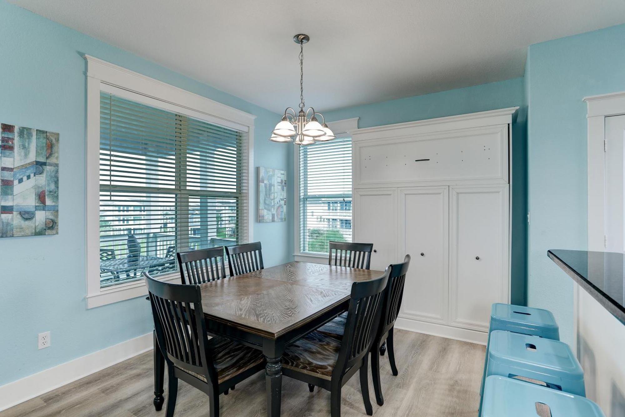 Cozy With Hot Tub, Amenities, Oceanbay, Views And 3 Decks! *