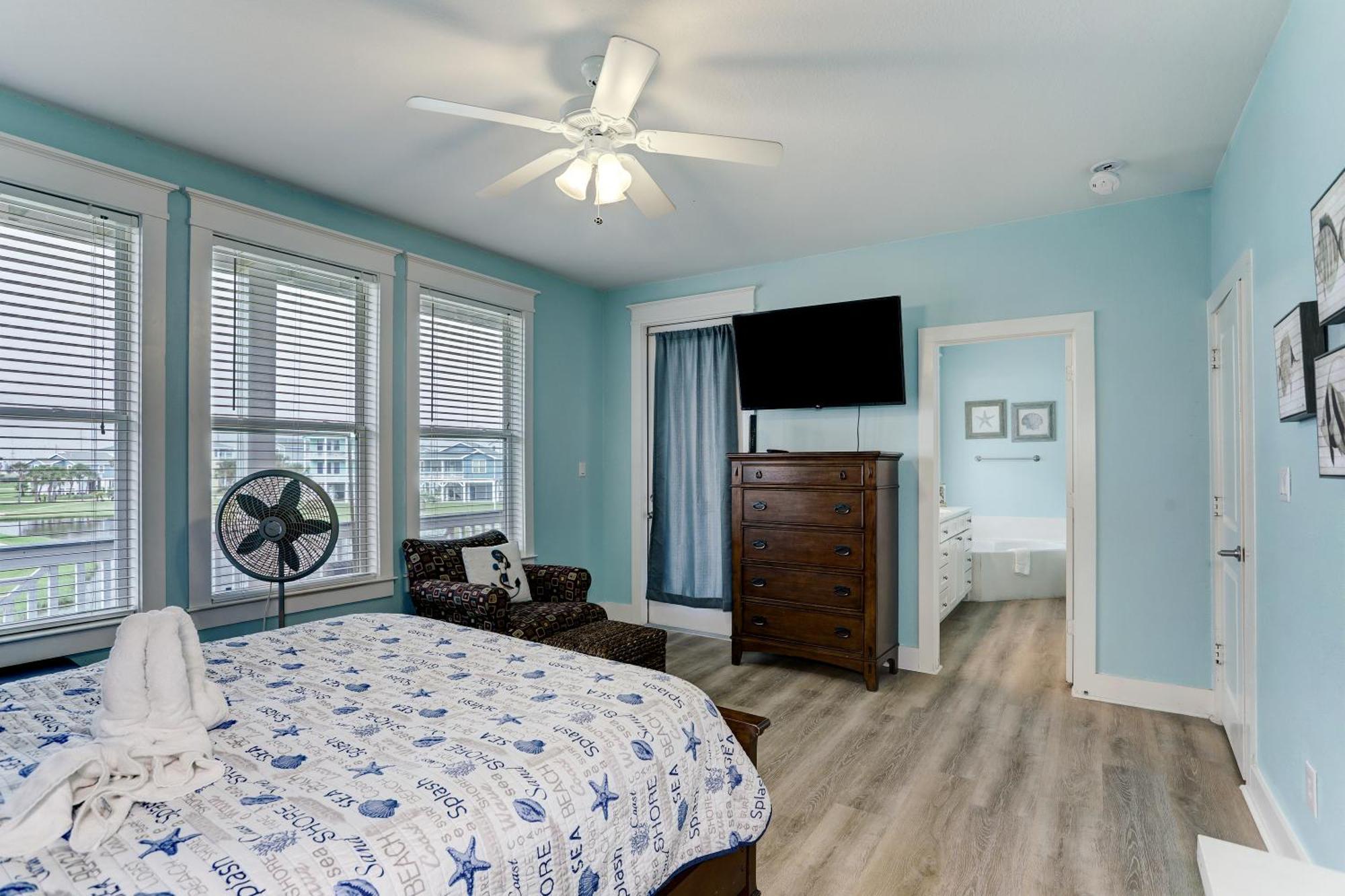 Cozy With Hot Tub, Amenities, Oceanbay, Views And 3 Decks! Galveston