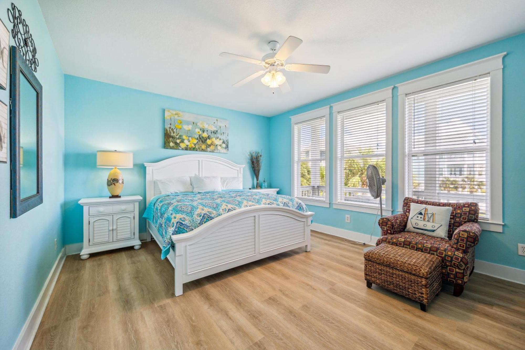 Cozy With Hot Tub, Amenities, Oceanbay, Views And 3 Decks!